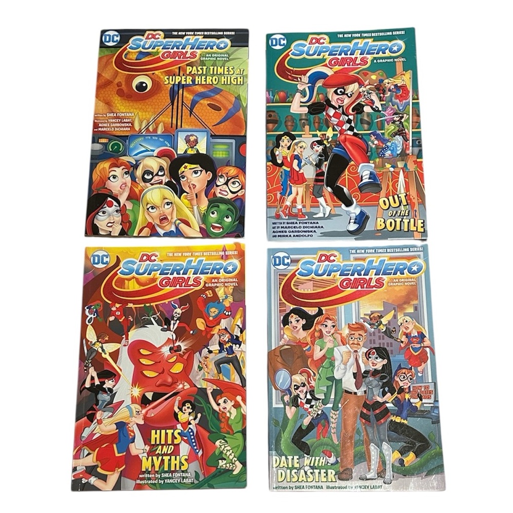 DC Super Hero Girls Comics (4 Books)